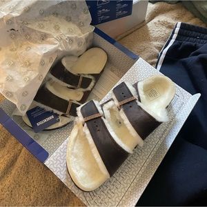 Birkenstock brown oiled leather Havana Arizona with cream shearling